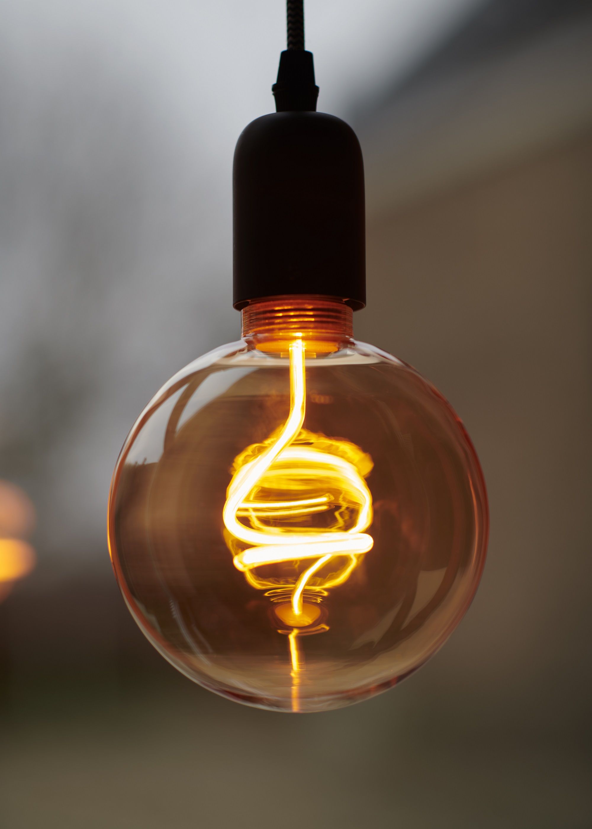 Spiraled XL LED lamp